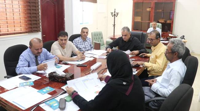 برئاسة الماس.. اجتماع أعضاء مجلس إدارة صندوق صيانة الطرق والجسور المركز الرئيسي-عدن