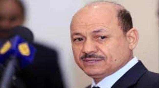 الرئيس هادي ينقل صلاحياته كرئيس لليمن إلى مجلس قيادة رئاسي بقيادة العليمي