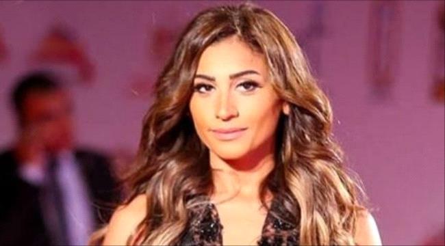 بالفيديو - أمينة خليل تشارك على "تيك توك" برقصة دينا الشربيني