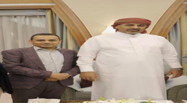 الوكيل العسل يلتقي نائب رئيس مجلس القيادة اللواء الزبيدي
