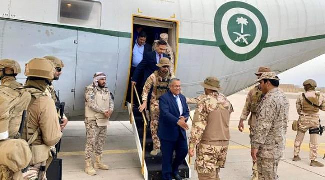 رئيس مجلس الشورى يصل عدن