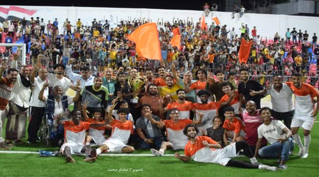 شمسان يبلغ نهائي بطولة المريسي26 بفوزه على التلال 