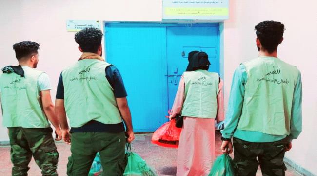 الخير للأعمال الإنسانية والخيرية يدشن مشروع توزيع كسوات العيد مستشفى الأمراض النفسية والعصبية