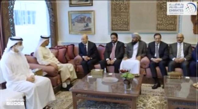 محمد بن زايد يبحث مع المجلس الرئاسي اليمني العلاقات الثنائية وتحقيق أمن اليمن واستقراره وتطلعات شعبه