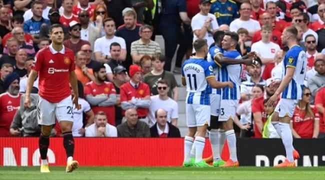 برايتون يفاجئ مانشستر يونايتد ويهزمه في أولى مبارياته في الدوري الإنجليزي الممتاز