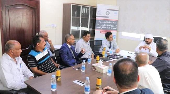 الوزير الحريزي يزور مقر الوحدة التنفيذية للمشاريع الممولة دولياً في صندوق صيانة الطرق
