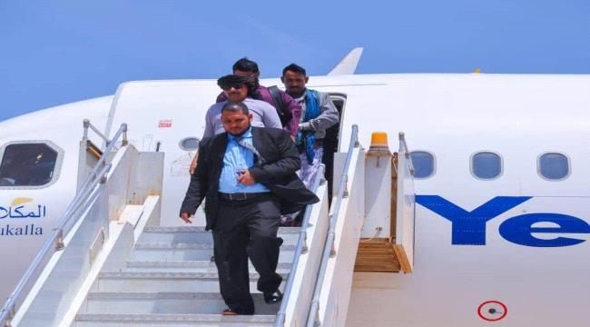 سقطرى تستقبل محافظها الثقلي  بموكب مهيب وحفل جماهيري كرنفالي  بهيج 