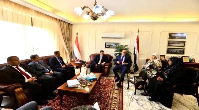 وزير الخارجية يلتقي أعضاء بعثة بلادنا الدبلوماسيين والطاقم المحلي في الأردن