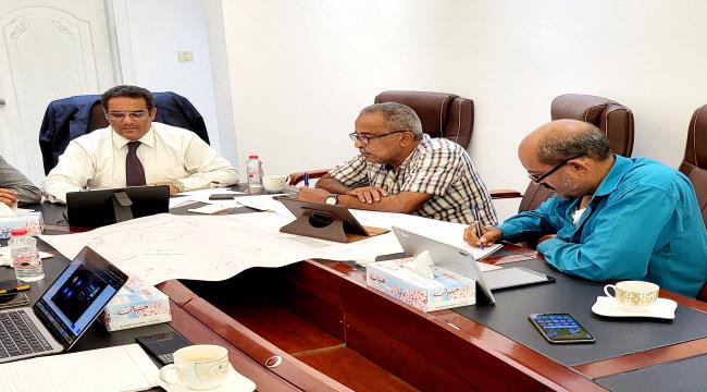 وفد من شركة جليباركو يزور شركة النفط اليمنية - الإدارة العامة