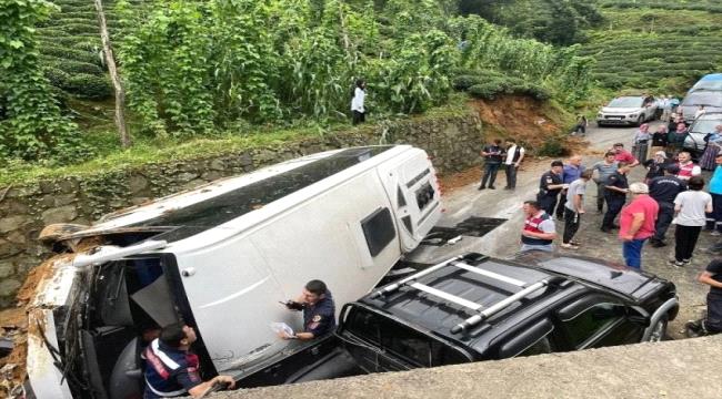 فيديو.. حادث انقلاب حافلة تقل 23 سائحاً سعودياً في تركيا