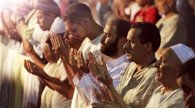 دعاء الرزق يوم الجمعة للمهموم.. كلمات تريح القلب