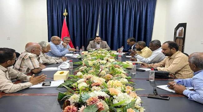 الوزير السقطري يقف أمام أوضاع عمل المحاجر الزراعية في المنافذ الجمركية