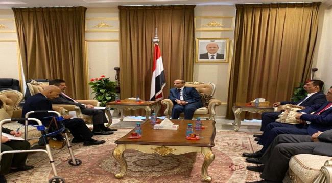 بعد فضيحة المنح الدراسية.. السفير الأمريكي يلتقي وزير التعليم العالي