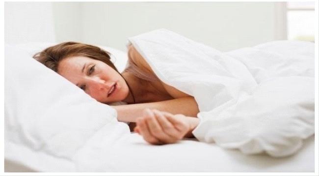 خبير يحذر من خطأ يقع فيه الكثيرون عند الإصابة بنزلات البرد