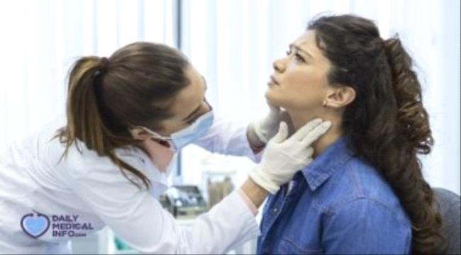 أسباب التهاب الحلق المزمن والمتكرر وعلاجه