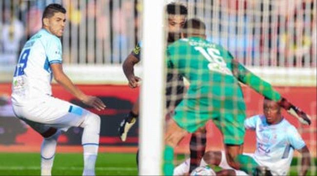 اتحاد جدة يهزم أبها بثنائية في الدوري السعودي