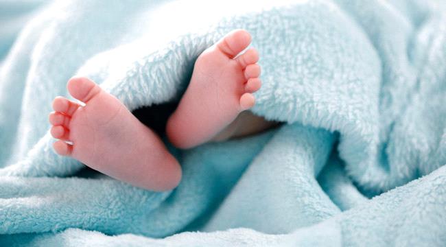 والدته تكشف مفاجأة كبيرة .. إطلاق اسم ريان على مولود فلسطيني يثير الجدل
