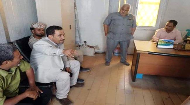 مدير عام هيئة النقل عدن يلتقي بنائب مدير عام الجمارك في المنطقة الحرة