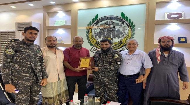 نادي الاتحاد يكرم قائد قوات حماية المنشآت الحكومية