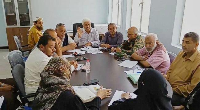 مدير عام التواهي يرأس إجتماعا لضبط التعاملات السعرية والإيرادية في المديرية
