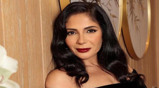 منى زكي بأعنف رد على منتقديها: انشغلوا بفضح الناس عن ضعفهم وأخطائهم