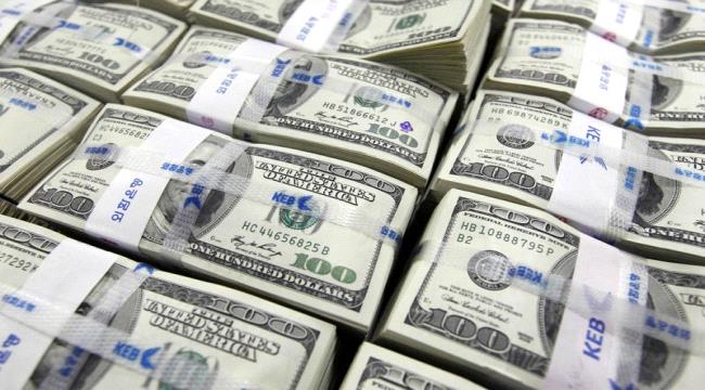 انقطعت عنه الكهرباء فعوضوه بـ 3 تريليونات دولار