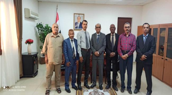 إجراء مراسم الإستلام والتسليم بين المستشار الثقافي السلف والخلف بالملحقية الثقافية بالسودان