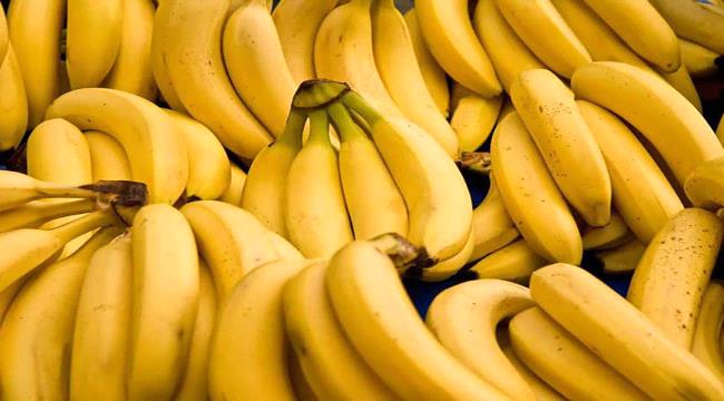 فوائد صحيّة ونفسيّة عديدة لأكل الموز يومياً