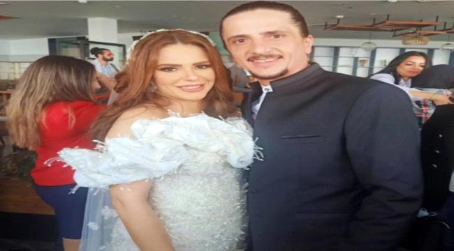 بالفيديو والصور: دنيا عبد العزيز تطلب قراءة الفاتحة لروح والدتها قبل عقد قرانها