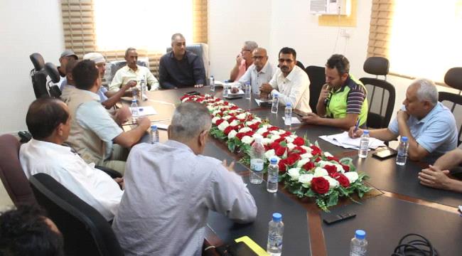 عدن.. لقاء يجمع الماس مع مقاولين واستشاريي مشروع الوهط طورالباحة 