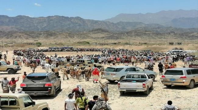 اجتماع قبلي في جنوب اليمن يمهل الانتقالي والسلطة المحلية "48" ساعة