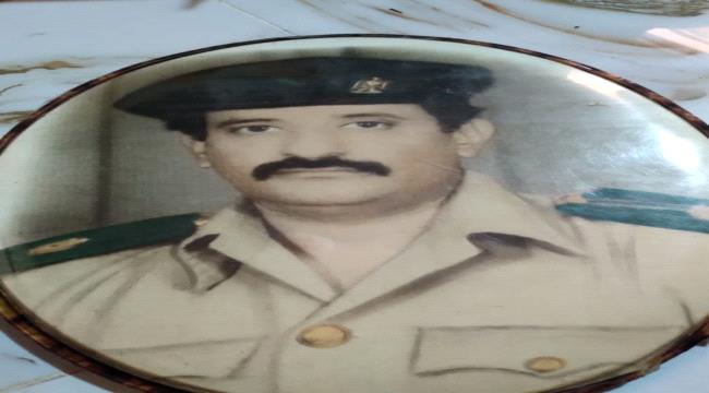 مدير أمـن لـحج يُعزّي العميد محمد سالم طمبح بـوفاة إبنه حـلمي