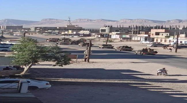الوية العمالقة تقطع خطوط الامداد الرئيسية عن مديرية حريب بمارب
