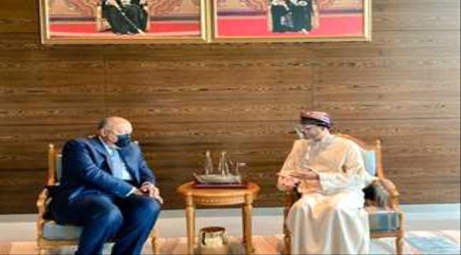 وزير الخارجية المصري يصل سلطنة عمان 