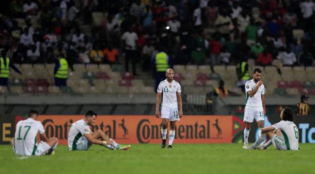 صحيفة تكشف عن "طبخة مسمومة" لإقصاء منتخب الجزائر من تصفيات كأس العالم