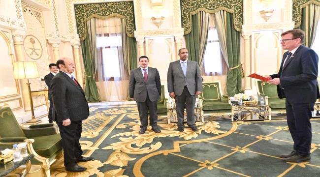 الرئيس اليمني يتسلم أوراق اعتماد سفيري النرويج ونيجيريا