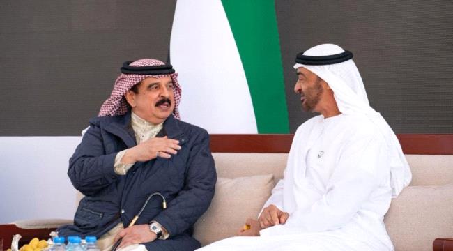 خلال لقائه محمد بن زايد في أبوظبي .. ملك البحرين : نقف مع الإمارات ضد الاعتداءات الحوثية
