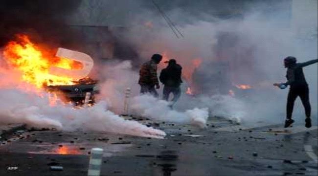 احتجاجات سلمية .. يتخللها العديد من الشخصيات "المشبوهة" و"العميلة"