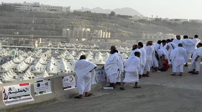 عضو مجلس القيادة الرئاسي أبو زرعة المحرمي يطمئن على سلامة الحجاج اليمنيين