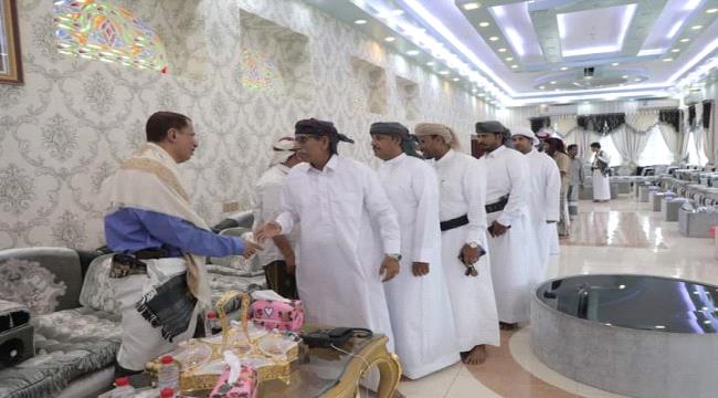 محافظ المهرة يستقبل المهنئين بعيد الأضحى وينقل لهم تهاني قيادة المحلي الرئاسي 