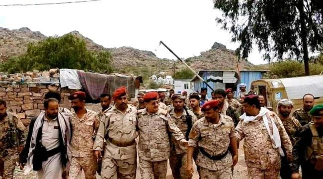 للمرة الأولى.. وزير الدفاع اليمني يتفقد جبهات الضالع