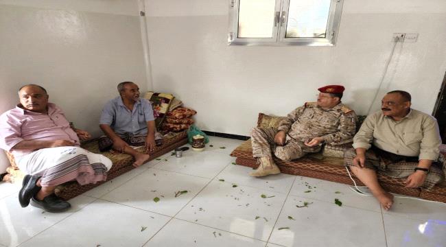 الوزير المقدشي يزور المُناضلين هادي وعنتر والحاج في الضالع