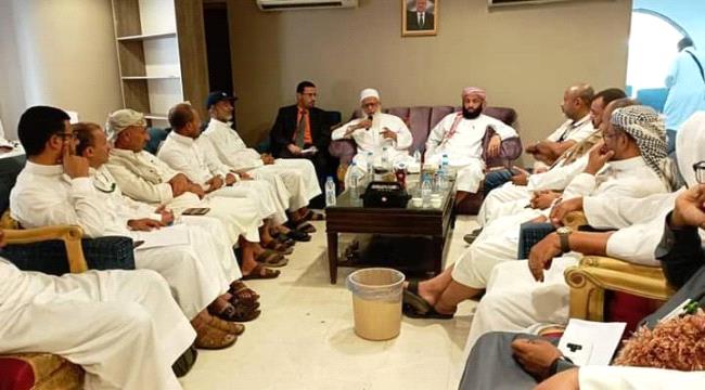 وزير الأوقاف يعقد اجتماعا برؤساء اللجان الميدانية لخدمة حجاج بلادنا في المدينة المنورة