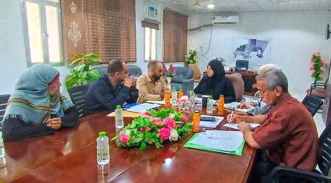 عدن.. مرشد وبن جرادي يناقشان تنفيذ عدد من المشاريع بمديرية صيرة