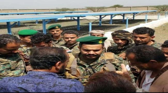 قائد أمني يتفقد مشروع خيري في الضالع 