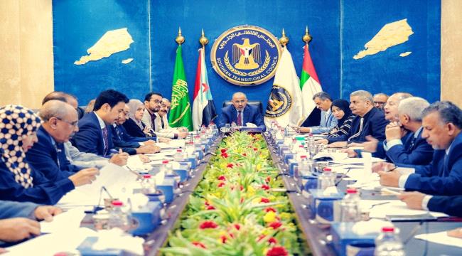 رئاسة الإنتقالي تركز على 3 قضايا وتتجاهل مرتبات القوات الجنوبية المتوقفة