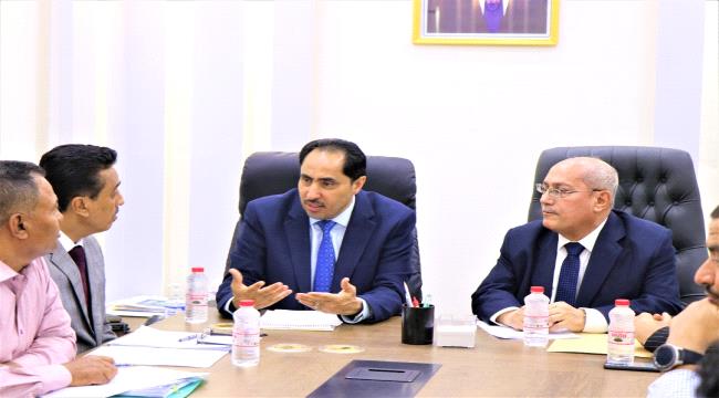 اجتماع برئاسة البكري والأغبري لمناقشة تعزيز إيرادات صندوق رعاية النشء والشباب