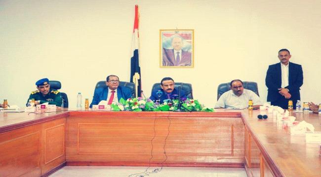 رئيس هيئة الطيران المدني يبشر بقرب افتتاح مطار عتق في شبوة