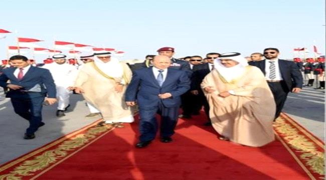 رئيس مجلس القيادة الرئاسي يختتم زيارته إلى مملكة البحرين