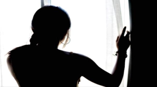 بالصور - فنانة مصرية تعود إلى المسرح بعد غياب لسنوات طويلة